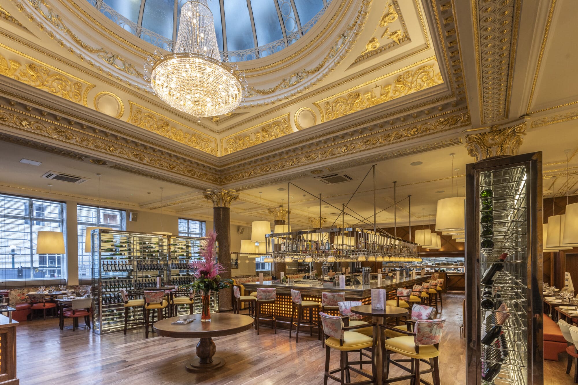 interior deisgn restaurant bar and grill